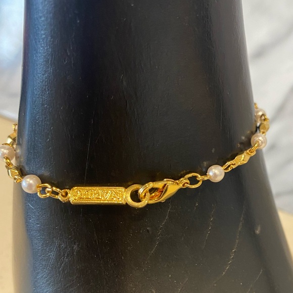 Napier Gold and Pearl Chain Bracelet - Picture 5 of 7